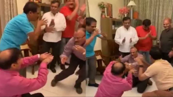 Uncle Performs Nagin Dance video: जब दोस्तों ने बजाई बीन, तो अंकल ने किया गजब नागिन डांस