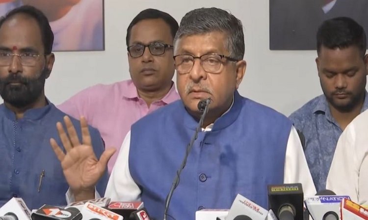 राहुल गांधी पर BJP का पलटवार, रविशंकर प्रसाद ने कहा-झूठ बोलना इनकी फितरत हो चुकी है, जानबूझ कर पिछड़ों का किया अपमान