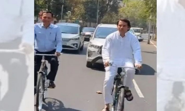 Tej Pratap Video: ललना… CM होईहैं… ओसे ऊपरा PM होईहैं…तेज प्रताप यादव के ट्वीट ने बढ़ाया सियासी पारा