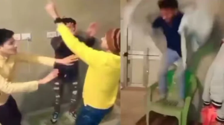 Funny Dance Video: लड़कों ने कबूतर ने किया गजब डांस, देखने वाले नहीं रोक पाये हंसी